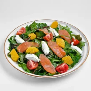 Սաղմոնով և նարնջով աղցան