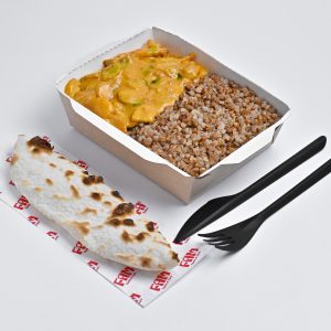 Հավ կարի սոուսով և հնդկաձավարով